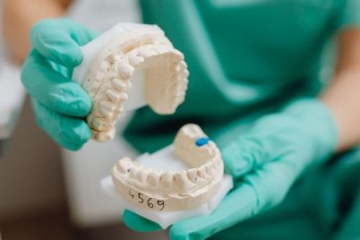 Authorities-Probe-20-Illegal-Dental-Practice-Cases.jpg