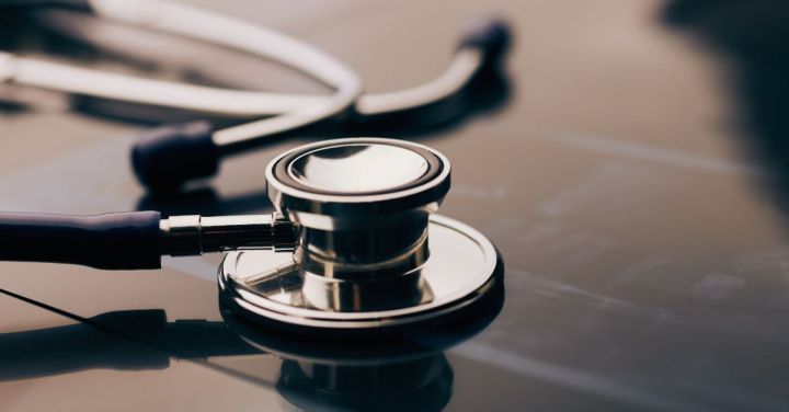 MOH Identifies Over 20 Doctors and Dentists Operating Without Valid Credentials