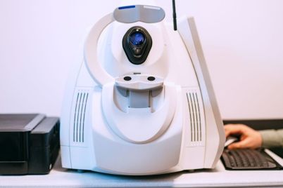 Wiseland-Eyecare-Adds-OCT-Imaging-in-Singapore.jpg